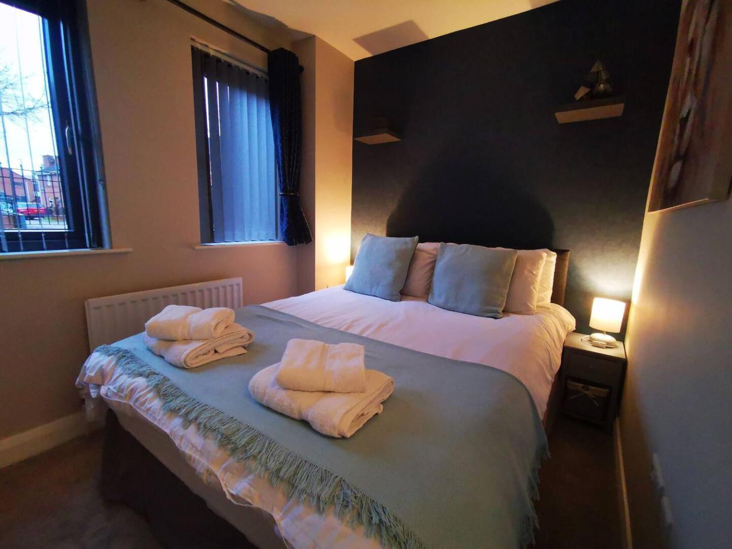 Belfast Central 2 Bedroom Luxurious Modern Stay Exterior foto