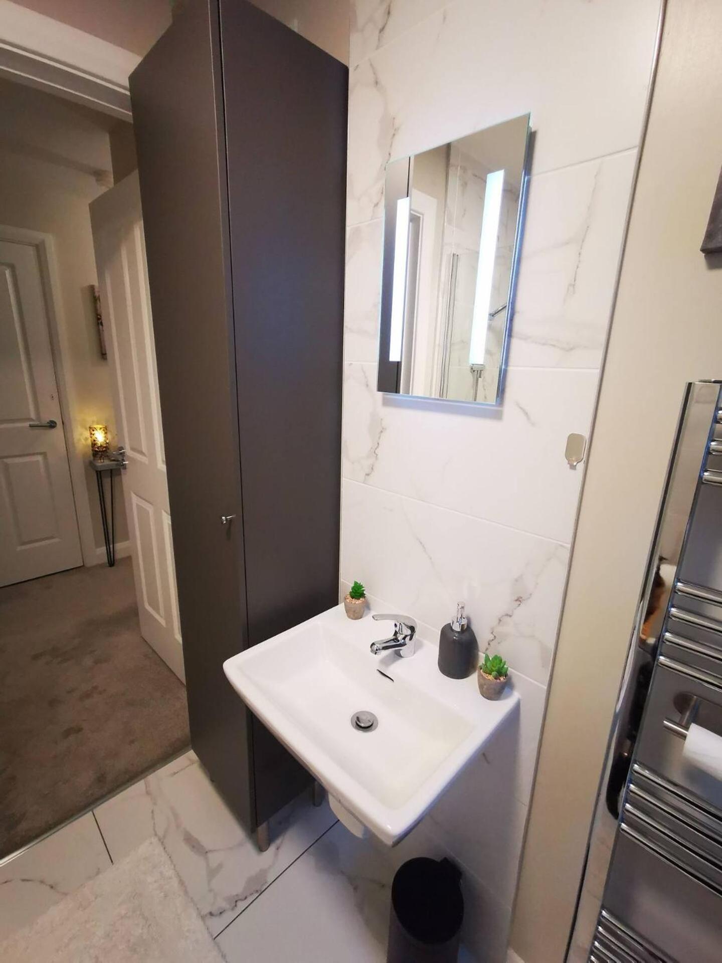 Belfast Central 2 Bedroom Luxurious Modern Stay Exterior foto
