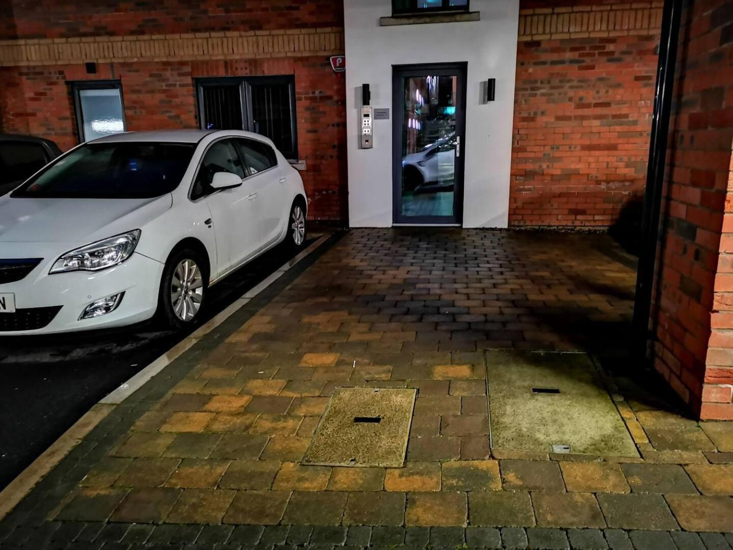 Belfast Central 2 Bedroom Luxurious Modern Stay Exterior foto